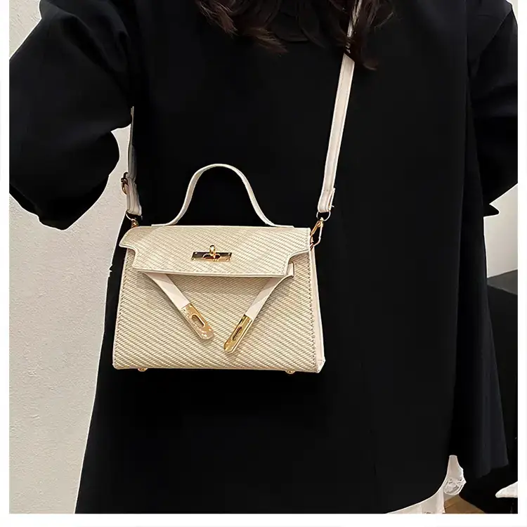 Niche High-End Textured Crossbody Bag White Gold — feature 11