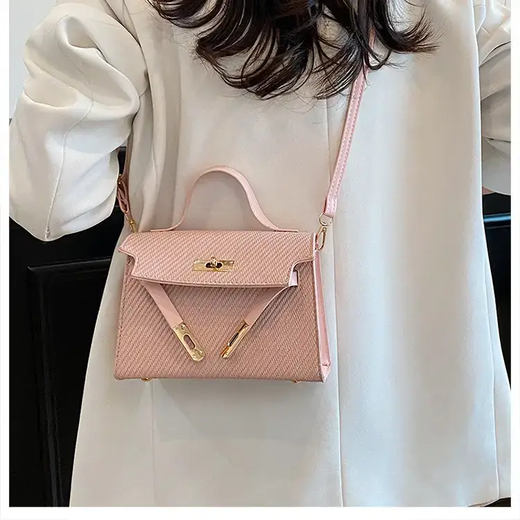 Niche High-End Textured Crossbody Bag White Gold — feature 15