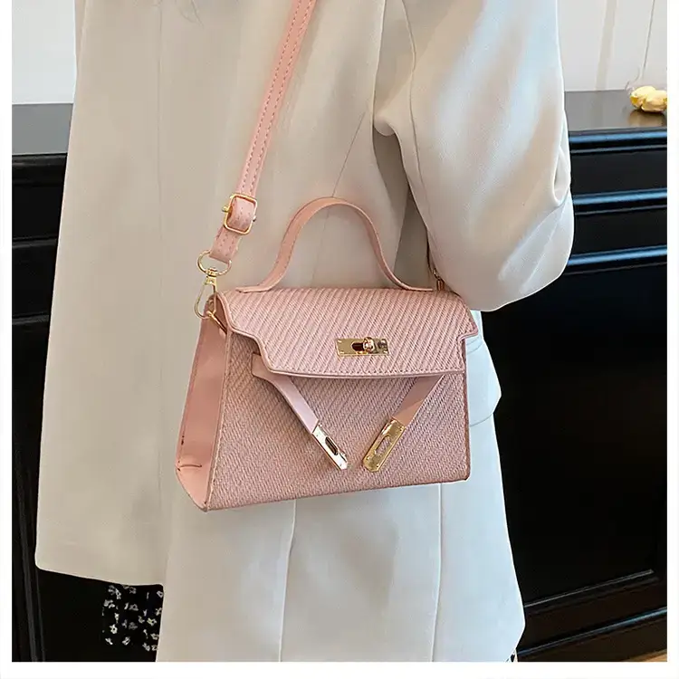 Niche High-End Textured Crossbody Bag White Gold — feature 16