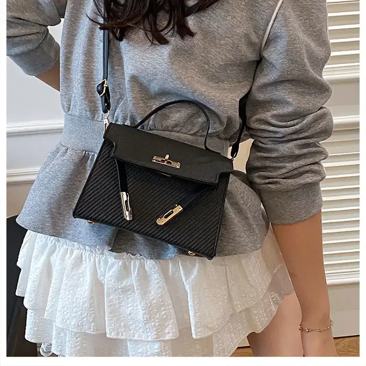 Niche High-End Textured Crossbody Bag White Gold — feature 20