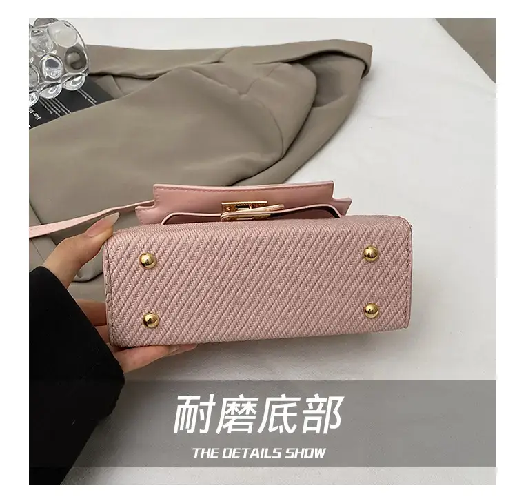 Niche High-End Textured Crossbody Bag White Gold — feature 6