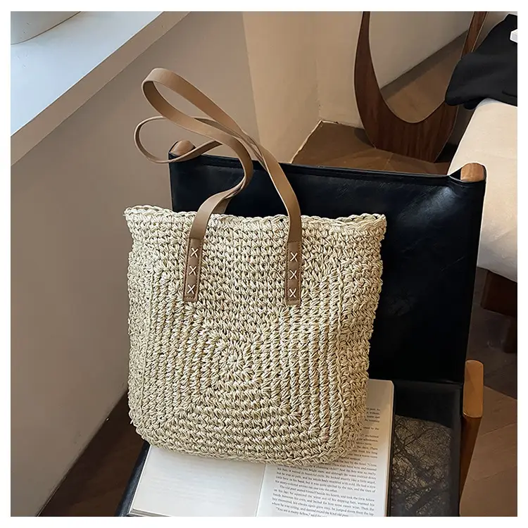 Hand-Woven Straw Tote Bag for Women Large Capacity Beach Travel - Image 5