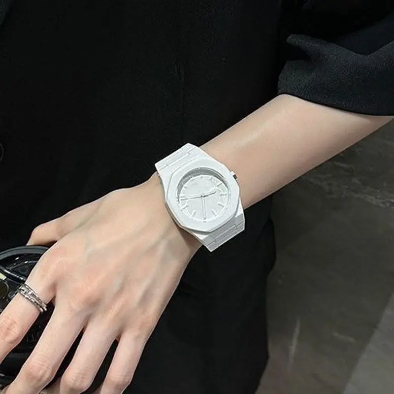 Pink High-End Women's Quartz Watch 2025 - Image 10