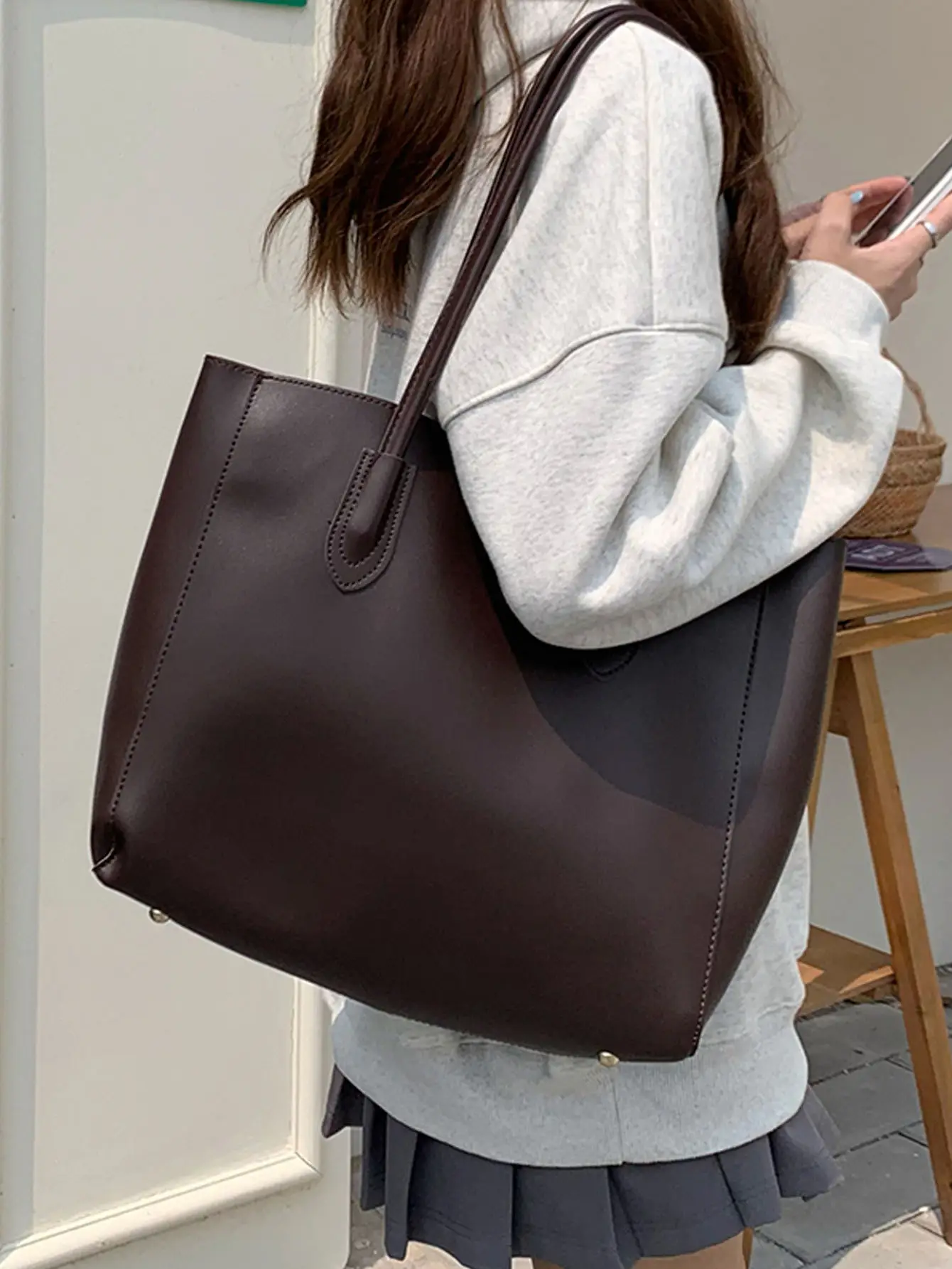 2026 Brown Textured Tote Bag for Women Large Capacity - Image 2