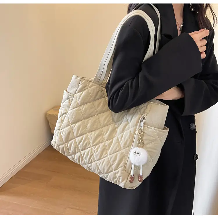Women Quilted Shoulder Bag Olive Green 2023 New — feature 19