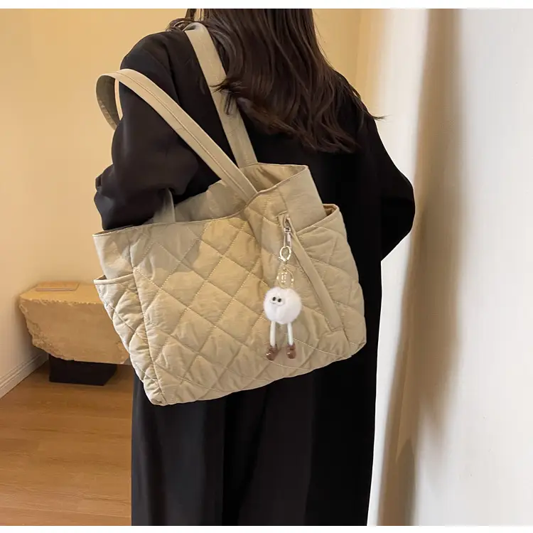 Women Quilted Shoulder Bag Olive Green 2023 New — feature 32