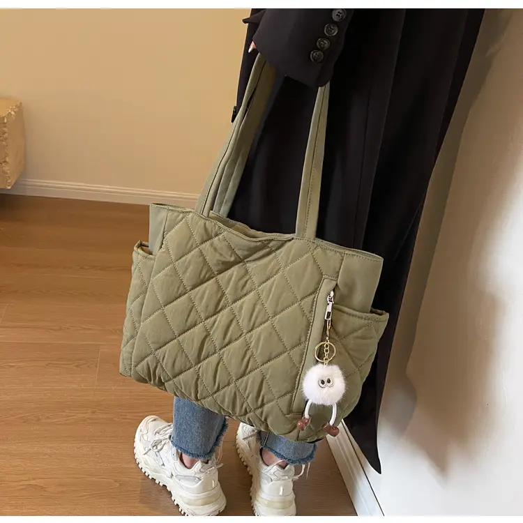 Women Quilted Shoulder Bag Olive Green 2023 New — feature 36