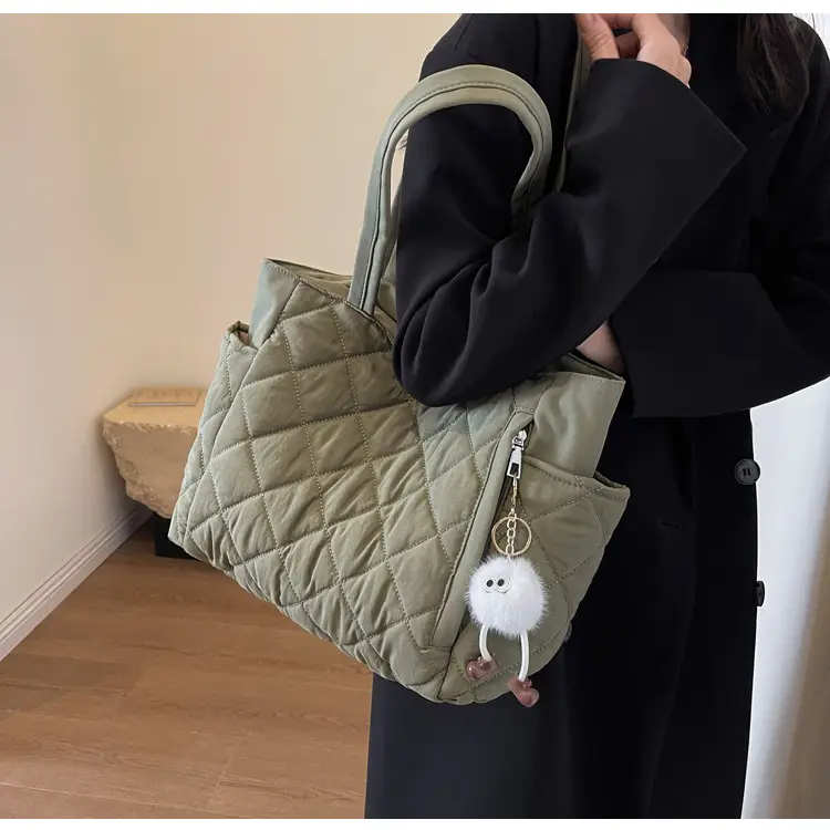 Women Quilted Shoulder Bag Olive Green 2023 New — feature 39