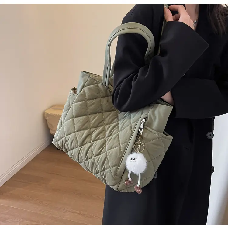 Women Quilted Shoulder Bag Olive Green 2023 New — feature 40