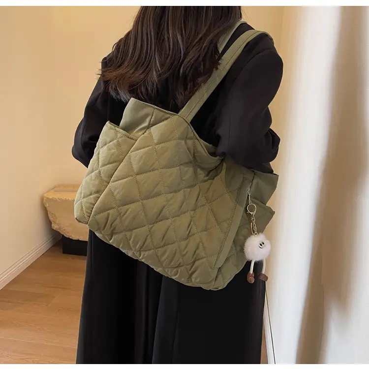 Women Quilted Shoulder Bag Olive Green 2023 New — feature 43