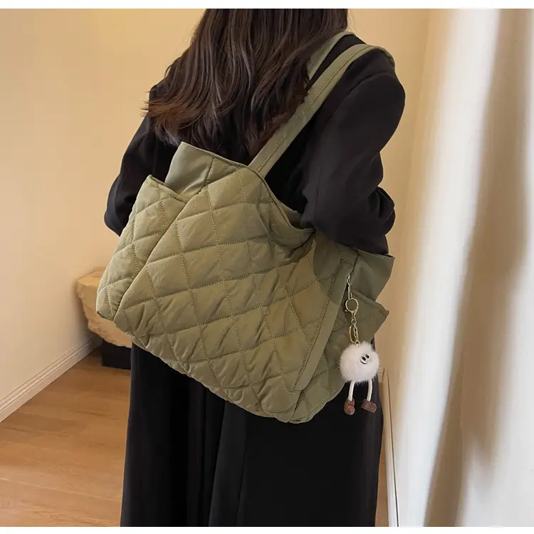 Women Quilted Shoulder Bag Olive Green 2023 New — feature 44