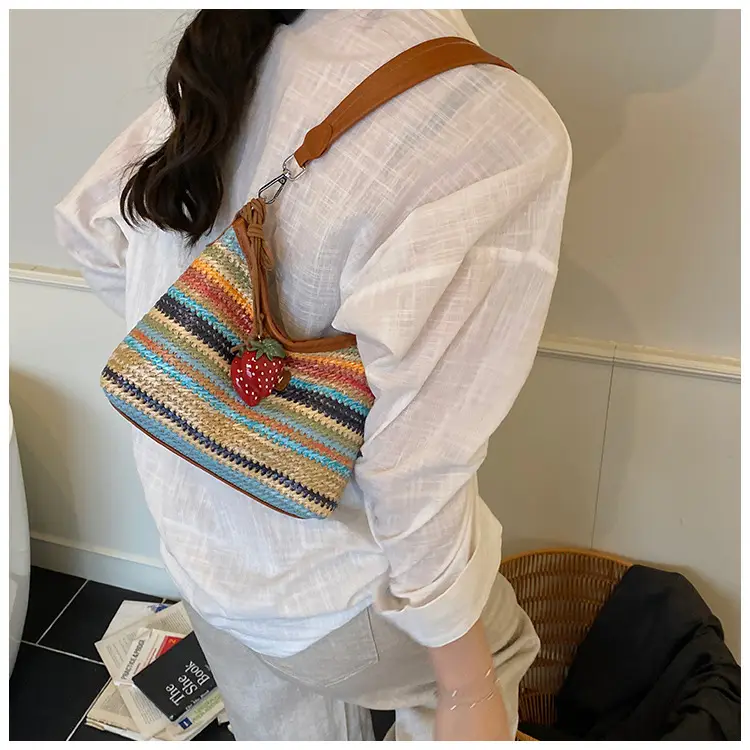 Color-Blocking Woven Shoulder Bag for Women 2025 — feature 15