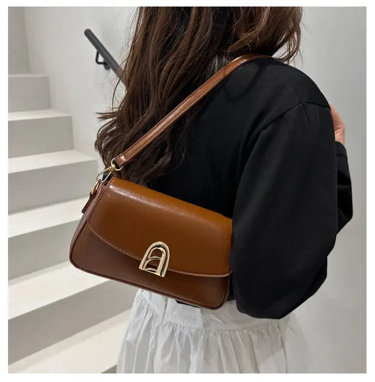 White Crossbody Bag with Gold Plated Clasp — feature 21