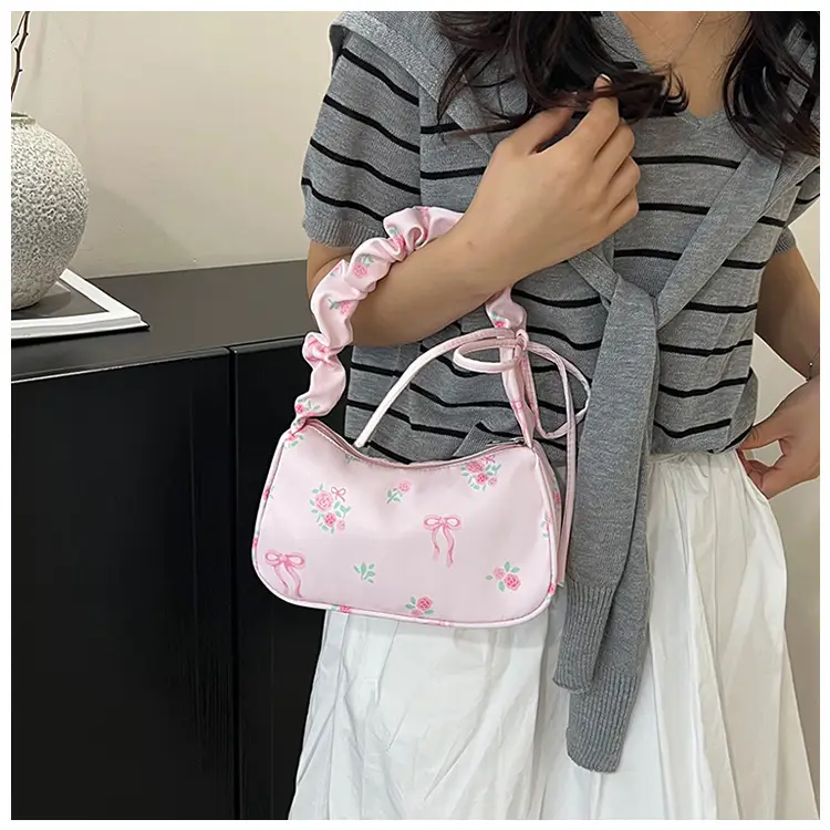 Black Floral Shoulder Bag for Women High-Looking Design — feature 15