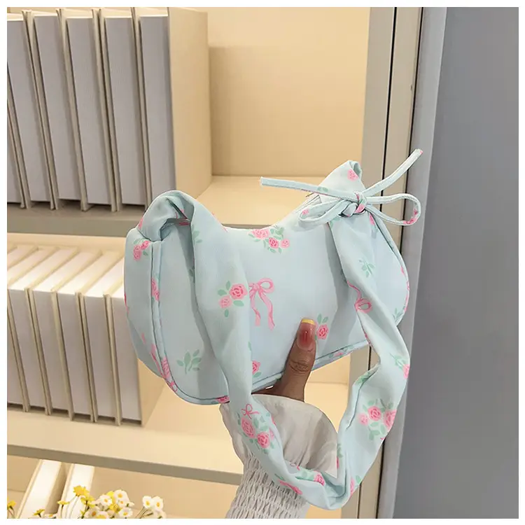 Black Floral Shoulder Bag for Women High-Looking Design — feature 24