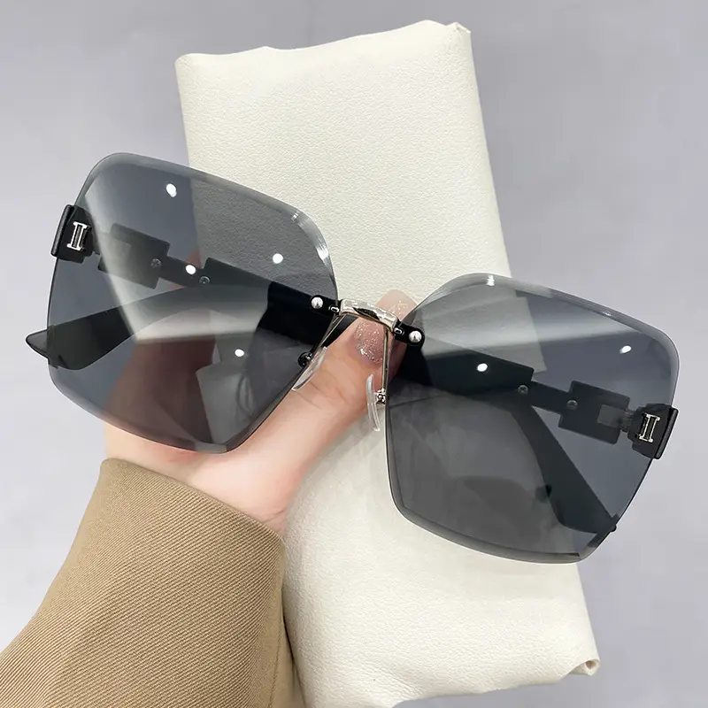 Women Rimless Gradient Photochromic Sunglasses