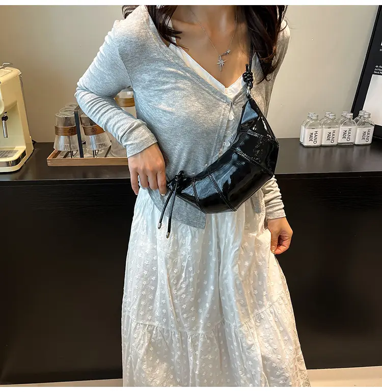 Retro Brown Croc Patch Bag 2025 New Style — feature 18