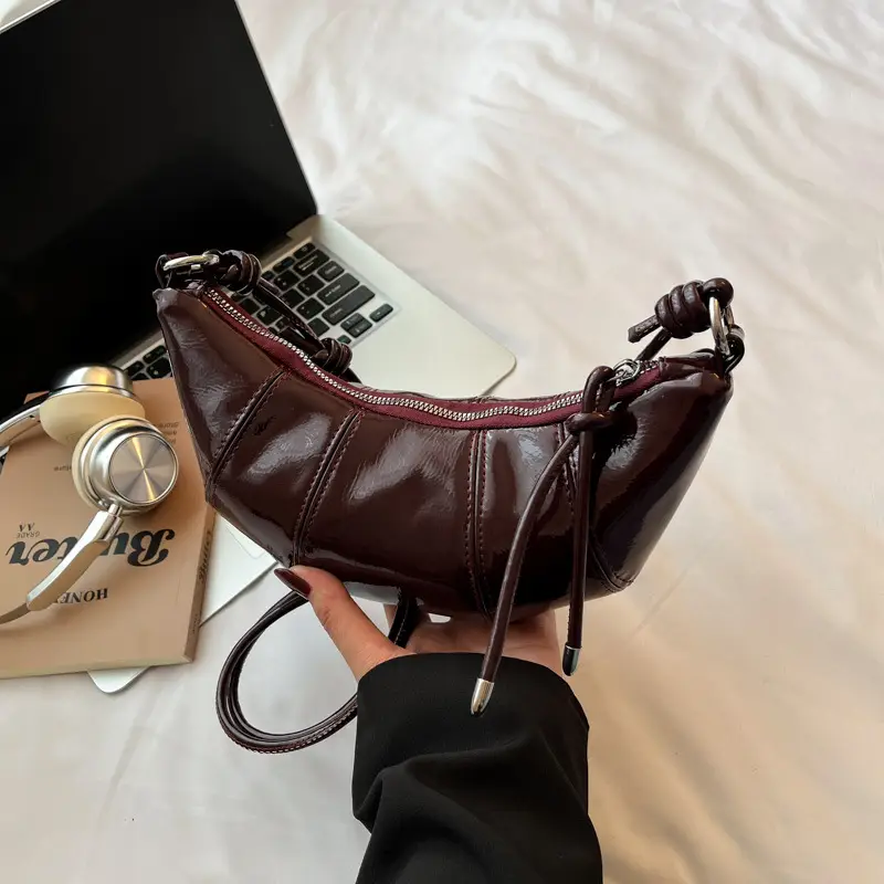 Retro Brown Croc Patch Bag 2025 New Style - Image 2