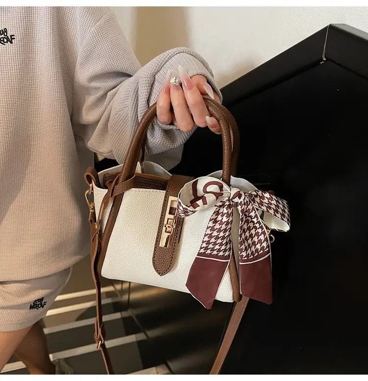 Women Cross-Border Handbag White Beige Houndstooth Tassel — feature 17