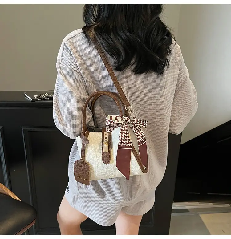 Women Cross-Border Handbag White Beige Houndstooth Tassel — feature 18