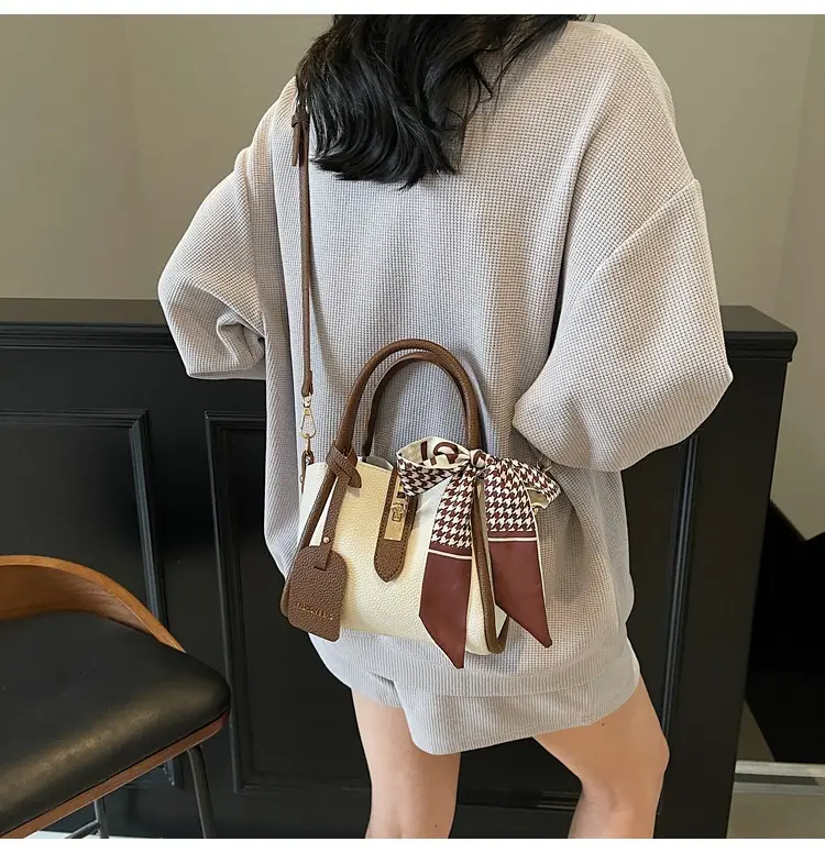 Women Cross-Border Handbag White Beige Houndstooth Tassel — feature 21