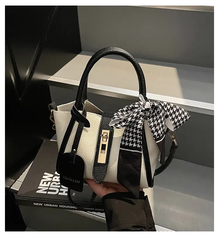 Women Cross-Border Handbag White Beige Houndstooth Tassel — feature 4