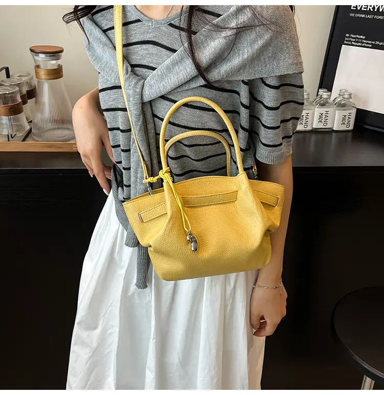 Red Crossbody Bag for Women 2025 Summer Large Capacity — feature 15