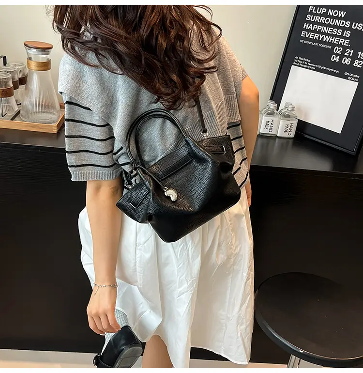 Red Crossbody Bag for Women 2025 Summer Large Capacity — feature 19