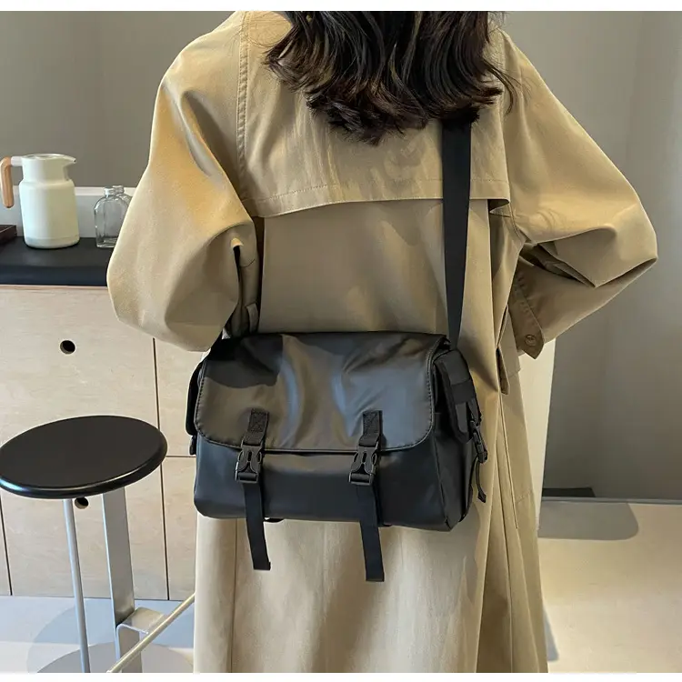 2025 Large Capacity Casual Shoulder Bag Black Japanese Trendy — feature 13