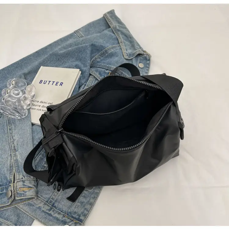2025 Large Capacity Casual Shoulder Bag Black Japanese Trendy — feature 31