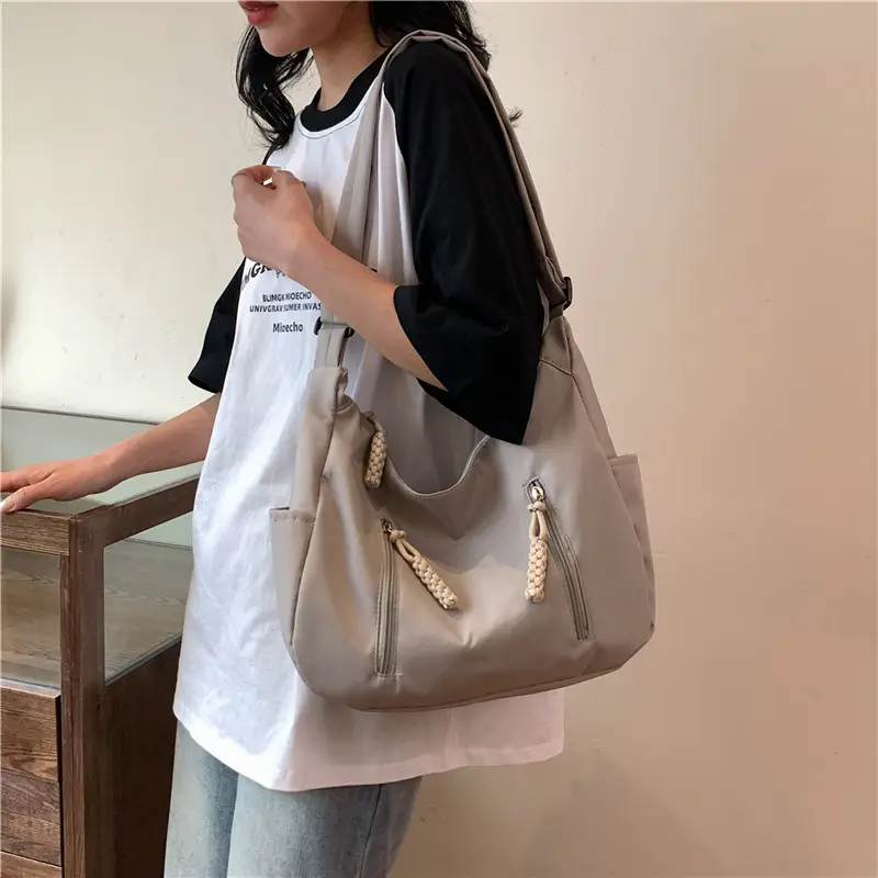 Black Large Capacity Crossbody Bag for Women - Image 6
