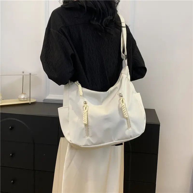Black Large Capacity Crossbody Bag for Women - Image 7