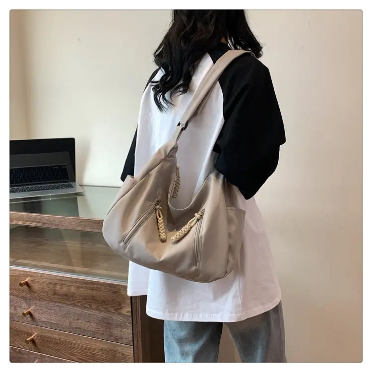 Black Large Capacity Crossbody Bag for Women — feature 19