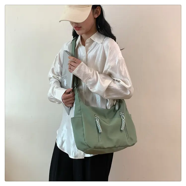 Black Large Capacity Crossbody Bag for Women — feature 21