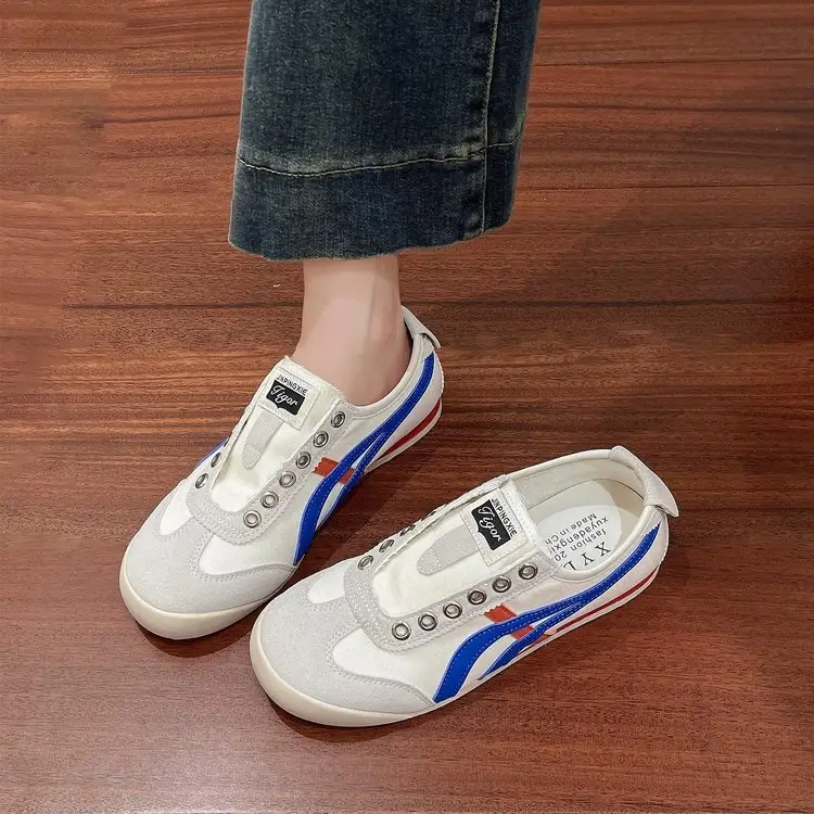 Flat-Soled Moral Training Shoes for Women 2025 New Summer Thin Slip-On Casual Shoes Color Matching Sports White Sneakers — feature 3