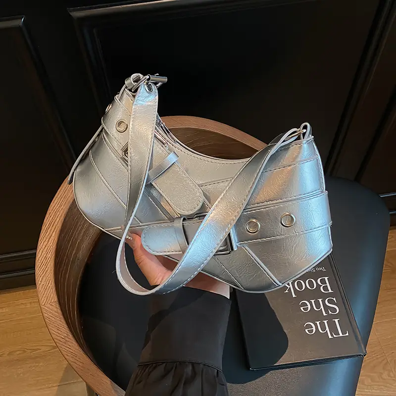 White Leather Shoulder Bag for Women Travel High-End Luxury - Image 3