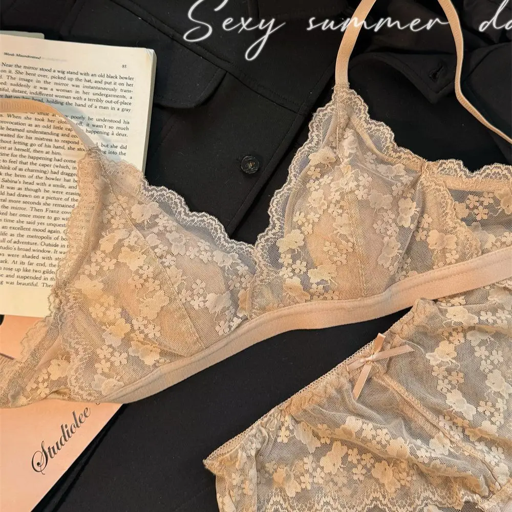 French Lace Sexy Women's Triangle Cup Underwear Small Breasts Summer Ultra-Thin Breathable Beautiful Back Bra