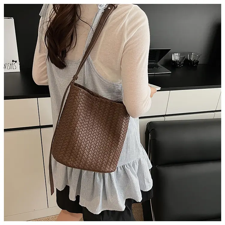 Women Crossbody Bag Light Blue Woven Pattern 2025 — feature 8