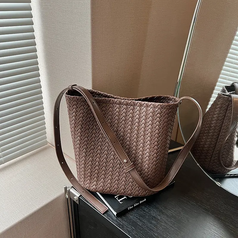 Women Crossbody Bag Light Blue Woven Pattern 2025 - Image 4