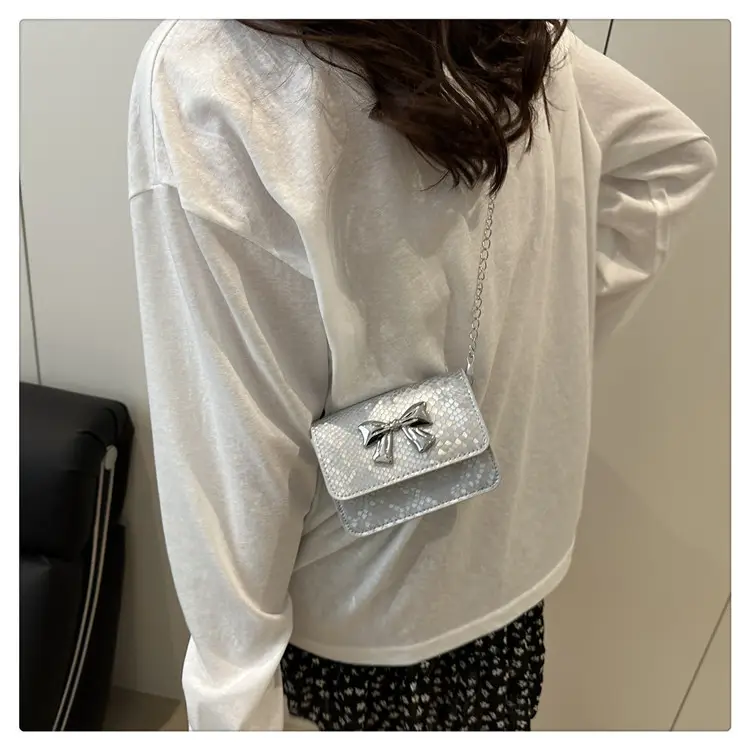 White Korean Style Mini Bag with Bow Chain — feature 20