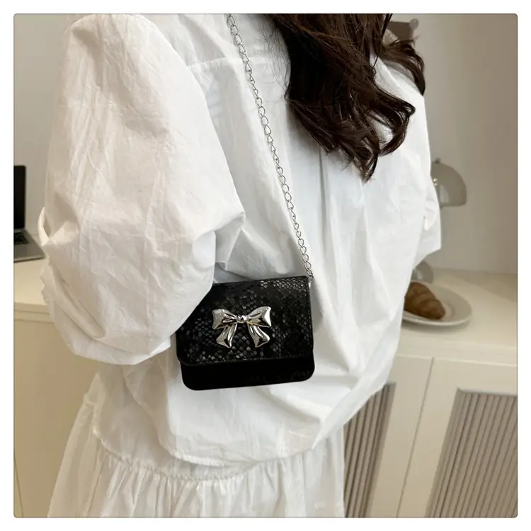 White Korean Style Mini Bag with Bow Chain — feature 21