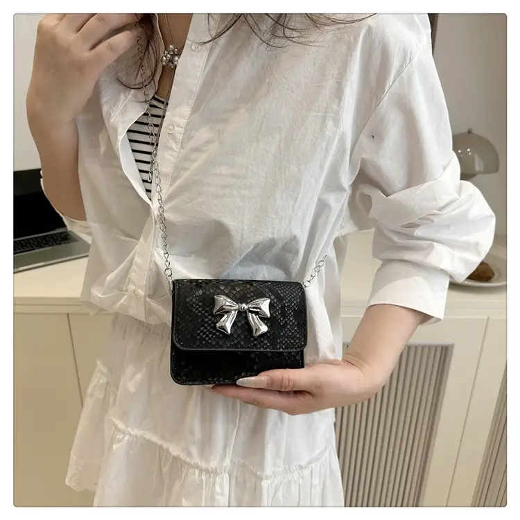 White Korean Style Mini Bag with Bow Chain — feature 22