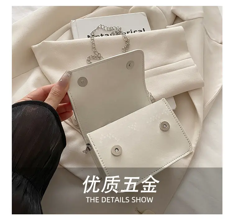 White Korean Style Mini Bag with Bow Chain — feature 7