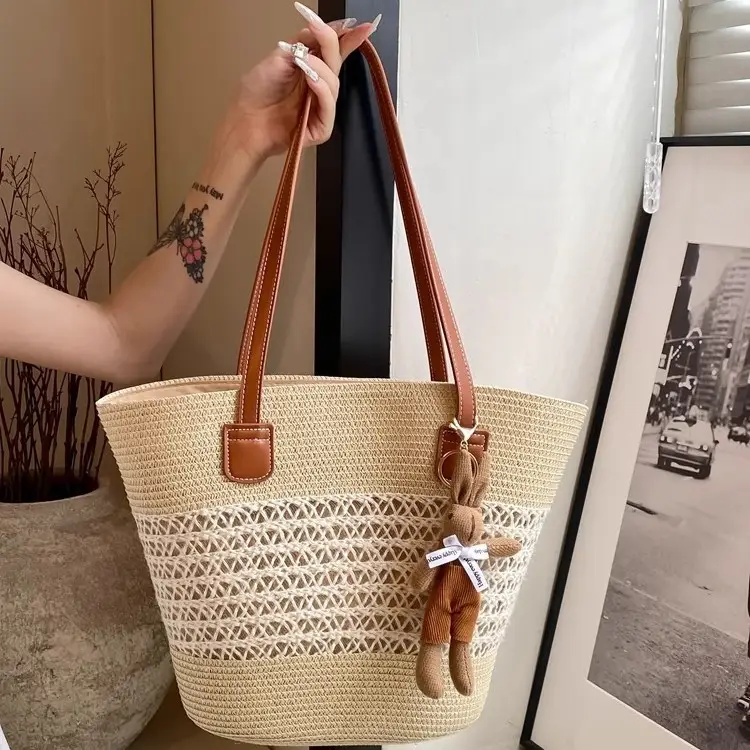 Women's Straw Vegetable Basket Bag with Tassel