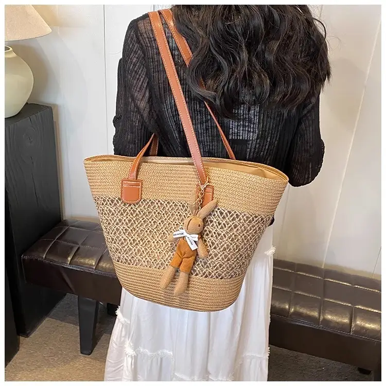 Women's Straw Vegetable Basket Bag with Tassel — feature 7