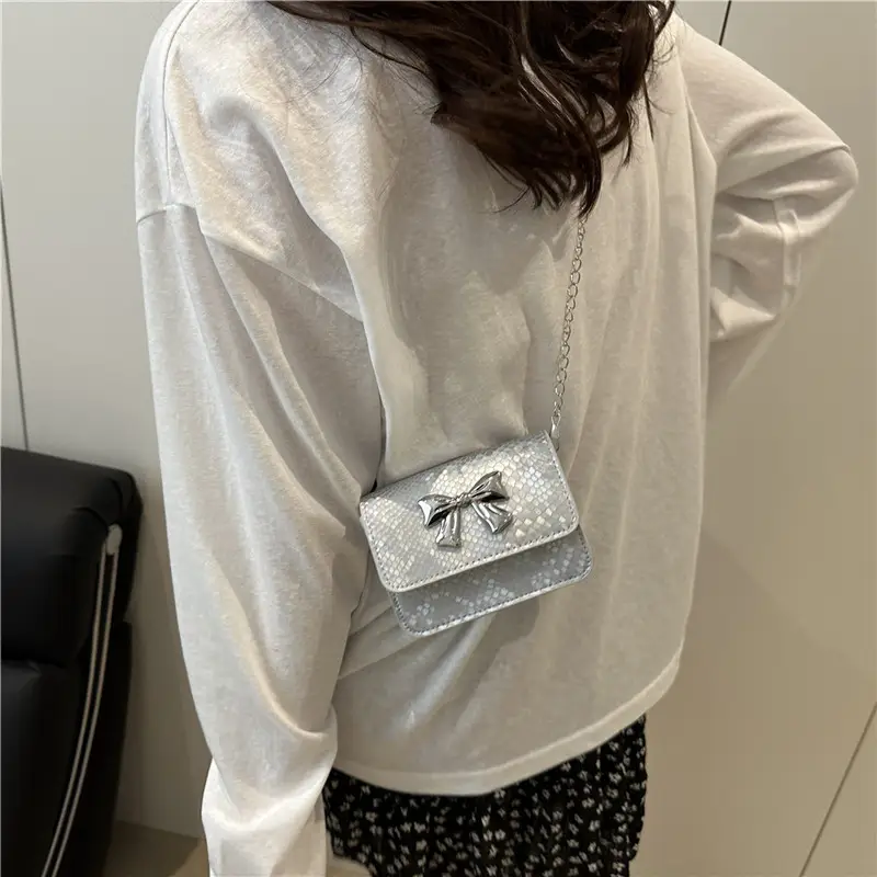 Trendy Bow Chain Shoulder Bag Cream White - Image 7