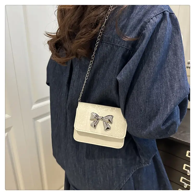 Trendy Bow Chain Shoulder Bag Cream White — feature 10