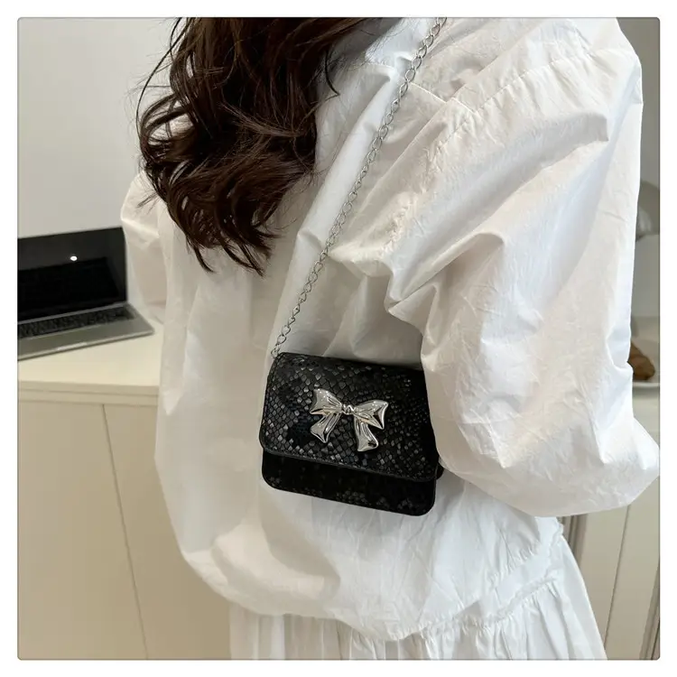 Trendy Bow Chain Shoulder Bag Cream White — feature 16