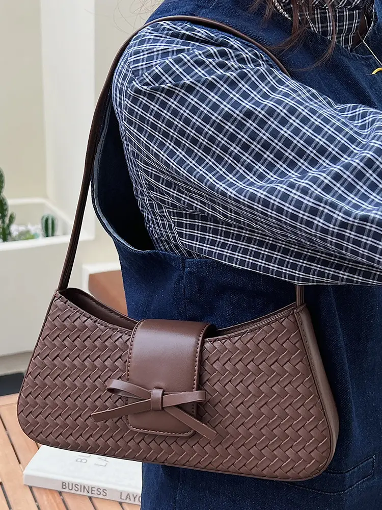 2025 Summer Niche Bag for Women Beige Textured Shoulder Bag - Image 9