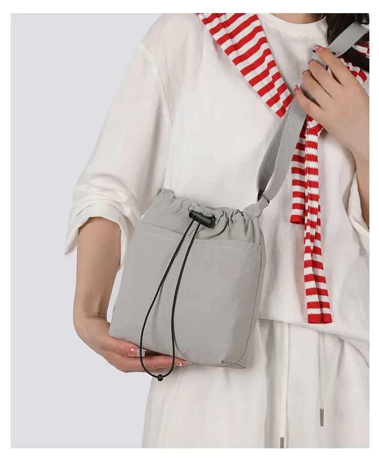 Waterproof Korean Style Women's Shoulder Bag — feature 17